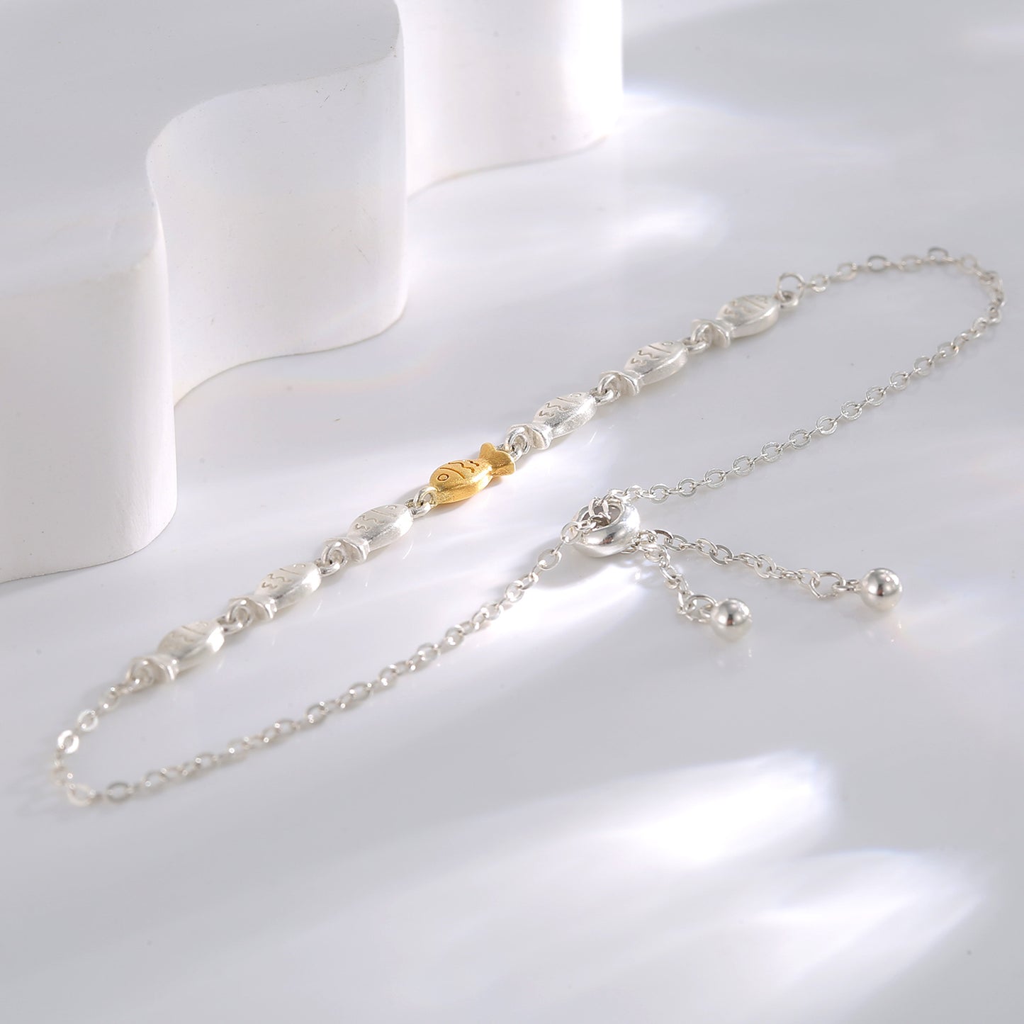 BRACELET ARGENT NAGE A CONTRE COURANT