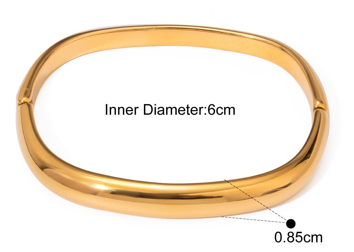 SQUARE CLASSIC BANGLE