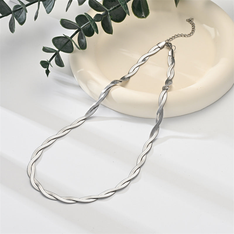 TITAN BRAIDED NECKLACE