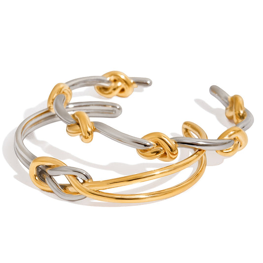 BRACELET WITH KNOTS