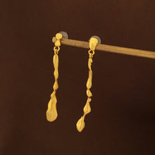 GOLDEN EARDROPS FOR THE OFFICE