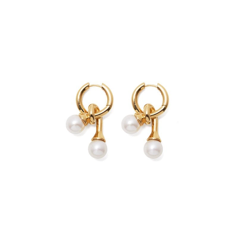 DES PERLES AVEC UNE TOUCHE DE TOUCHE