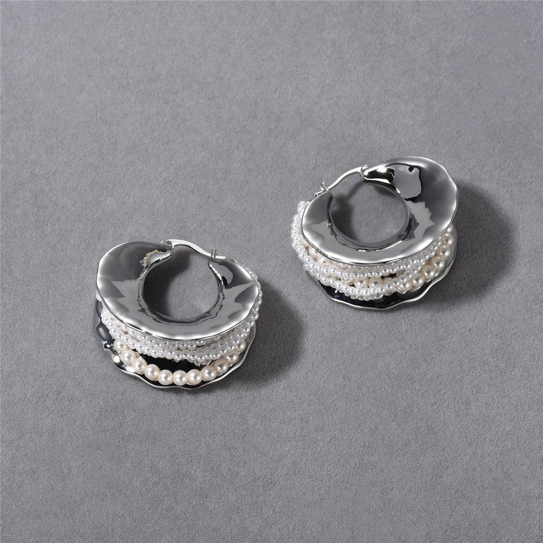 EARRINGS WITH PEARLS