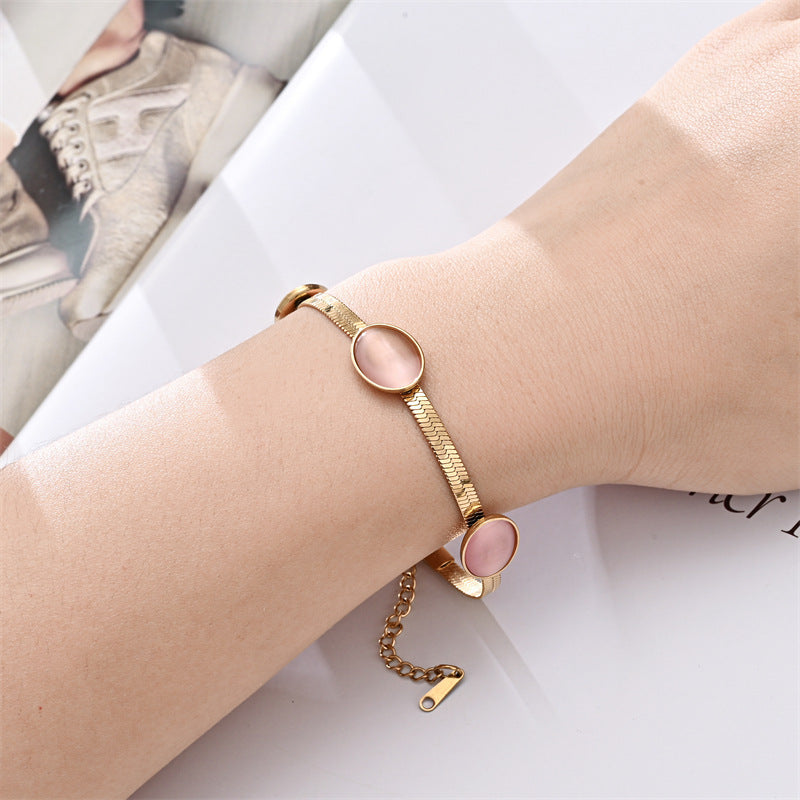 AUNTIE BRACELET