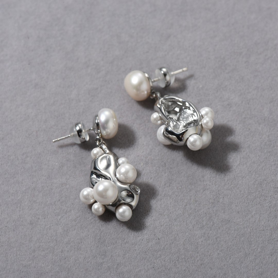 SILVER PEARL EARDROPS SPRING 2025