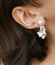 SILVER PEARL EARDROPS SPRING 2025