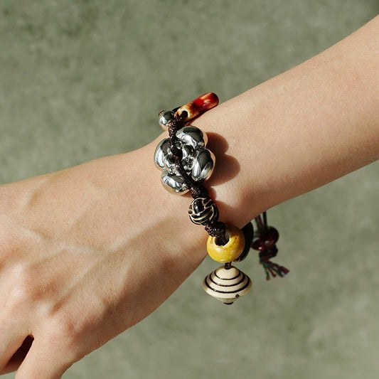 BEACHY BRACELET